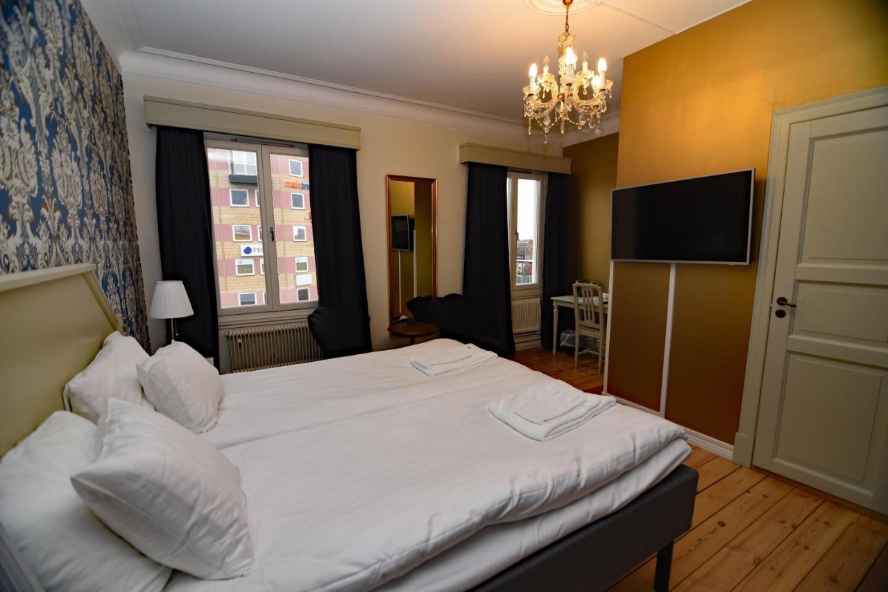 Park Hotel Linkoeping Fawlty Towers Buitenkant foto